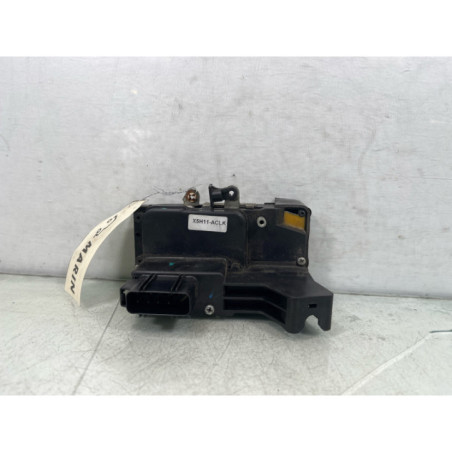 Serrure avant droit FORD FIESTA 5