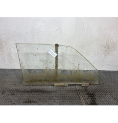 Vitre avant gauche PEUGEOT 309
