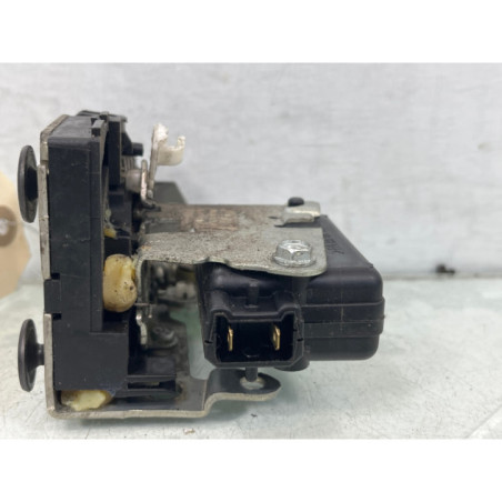 Serrure arriere droit DACIA SANDERO 1