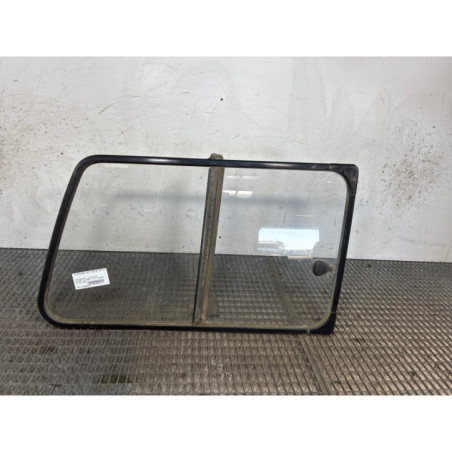 Custode arriere droit MITSUBISHI PAJERO 2 Photo n°1