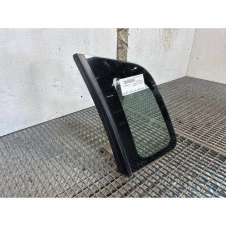 Custode arriere gauche FORD FIESTA 5