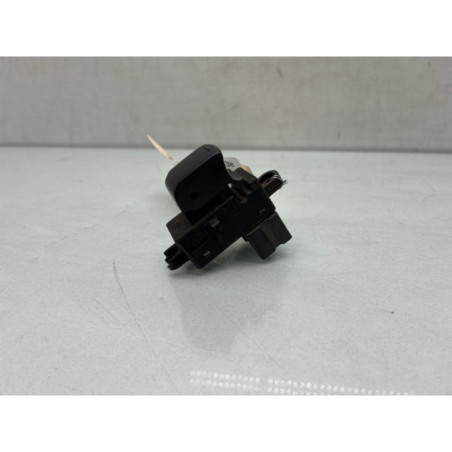 Interrupteur de leve vitre avant droit NISSAN NOTE 1
