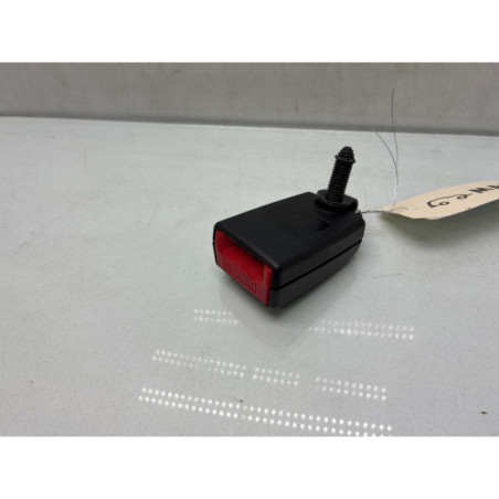 Attache ceinture arriere droit RENAULT TWINGO 2