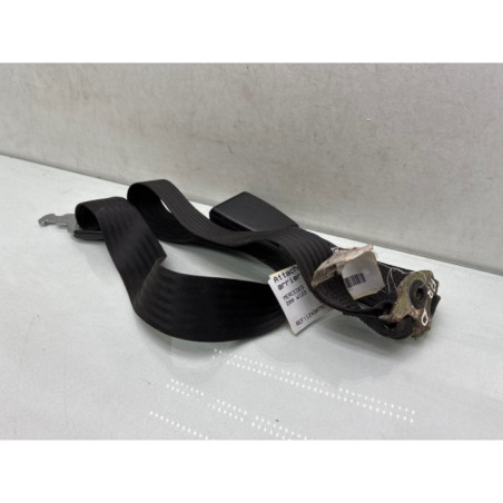 Attache ceinture arriere droit MERCEDES 200 W123