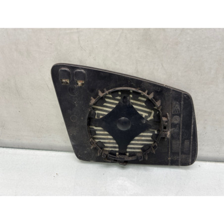 Glace retroviseur gauche MERCEDES CLASSE E 207
