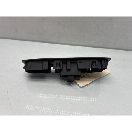 Interrupteur de leve vitre avant droit RENAULT GRAND SCENIC 4