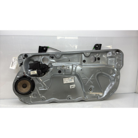 Leve vitre electrique avant droit VOLKSWAGEN POLO 4 Photo n°1