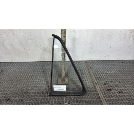 Custode arriere gauche (porte) PEUGEOT 405 Photo n°1