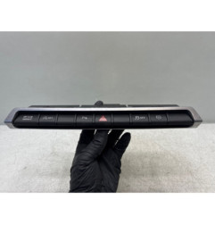 Bouton de warning AUDI Q2