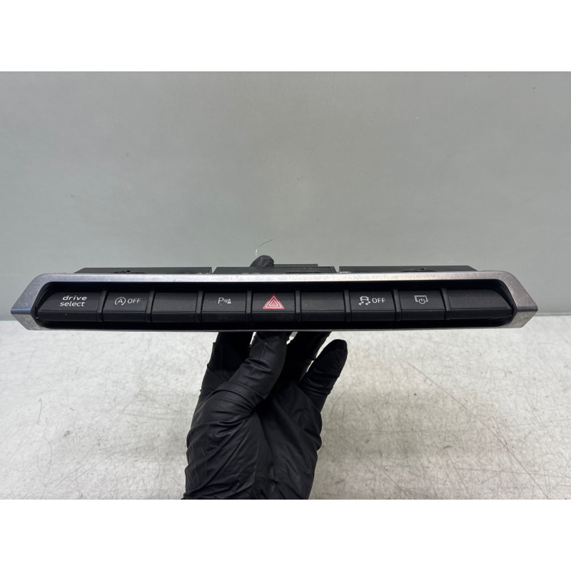 Bouton de warning AUDI Q2 Photo n°4