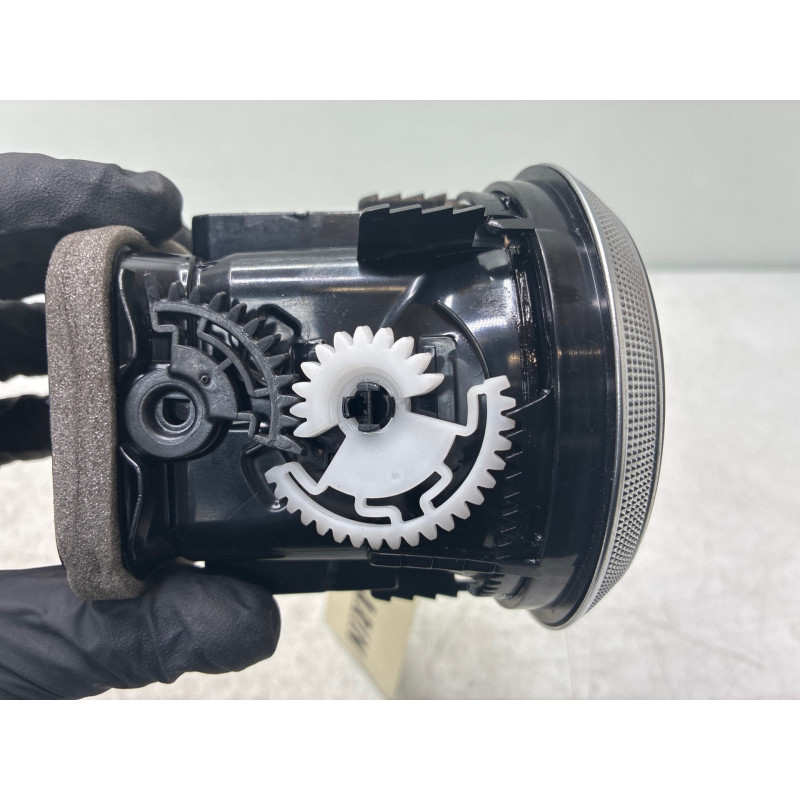 Aerateur tableau de bord avant droit AUDI Q2 Photo n°4