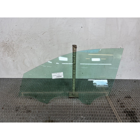 Vitre avant gauche VOLKSWAGEN POLO 6