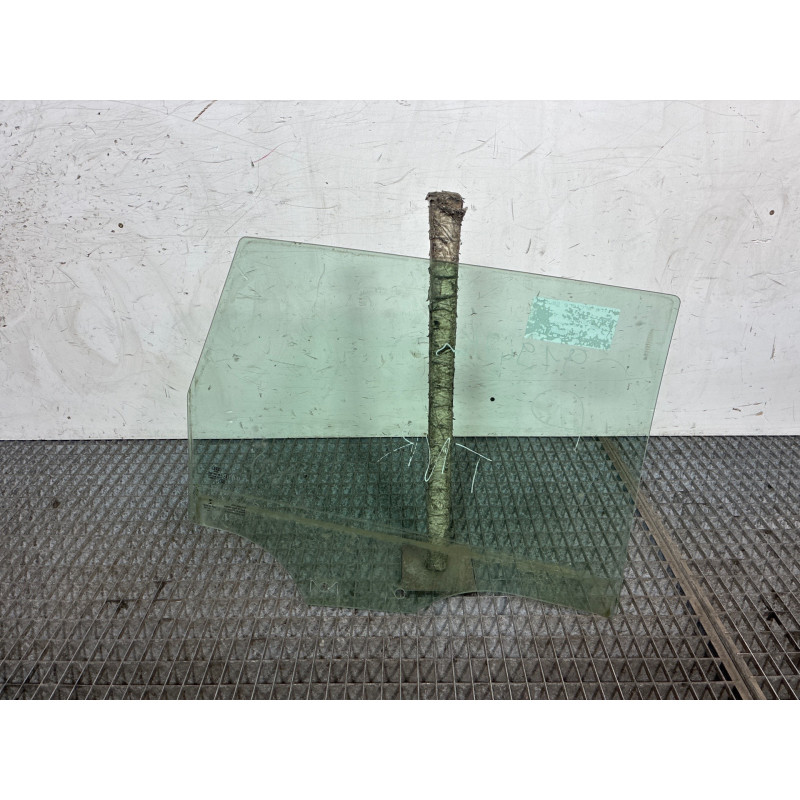 Vitre arriere gauche AUDI Q2 Photo n°2