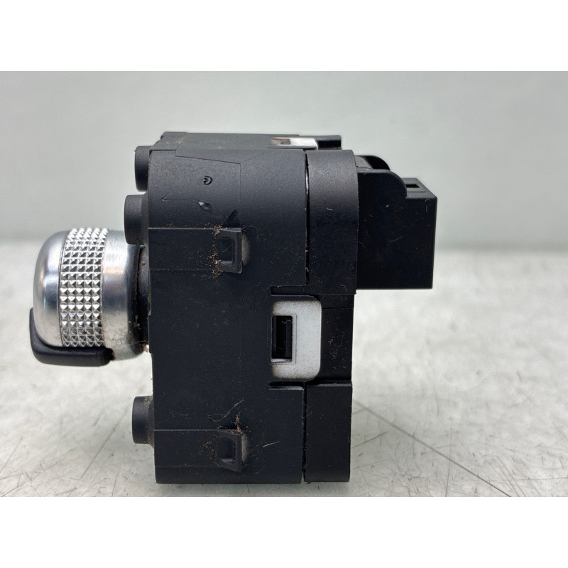 Commande retroviseurs AUDI Q2 Photo n°4