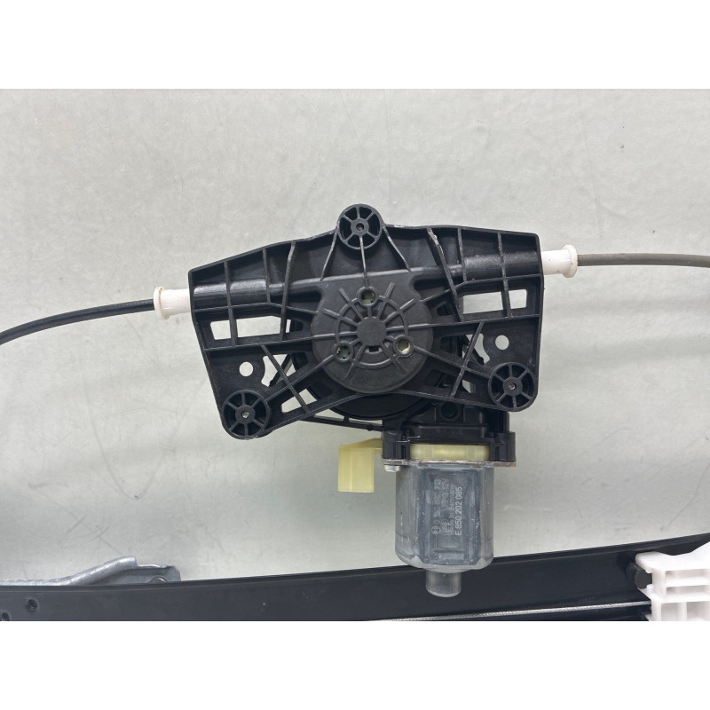 Leve vitre electrique arriere gauche AUDI Q2 Photo n°1