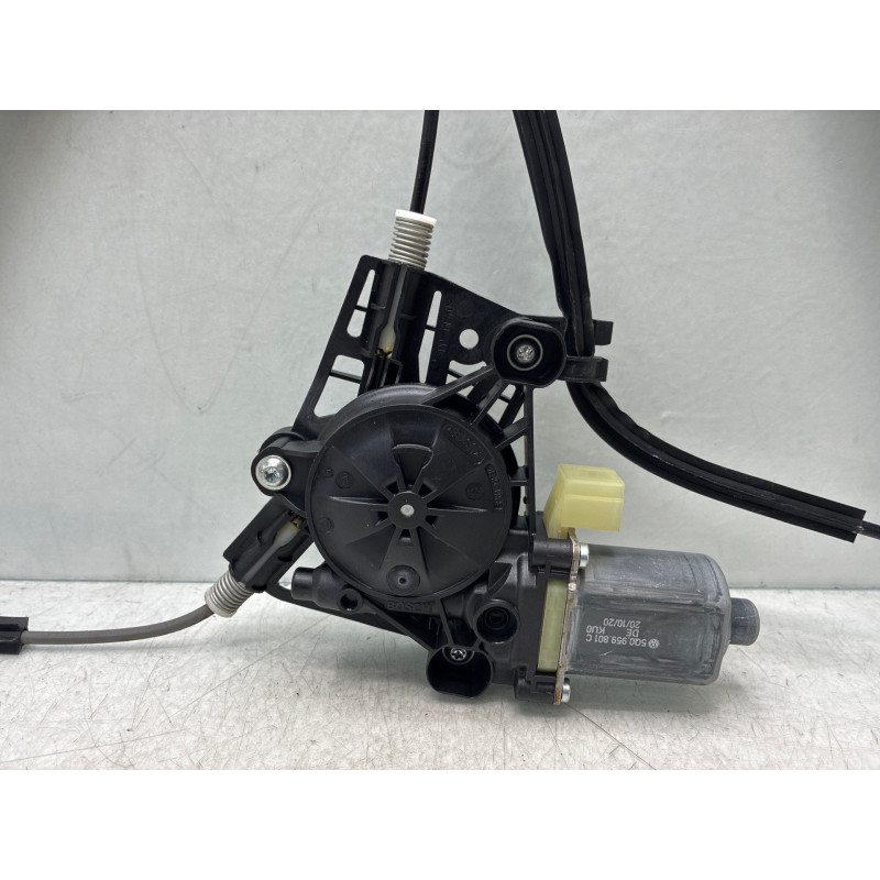 Leve vitre electrique avant droit AUDI Q2 Photo n°7