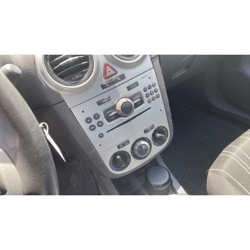 Moteur OPEL CORSA D Photo n°8