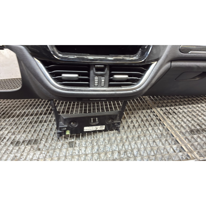 Planche de bord complete FORD FIESTA 7 Photo n°6