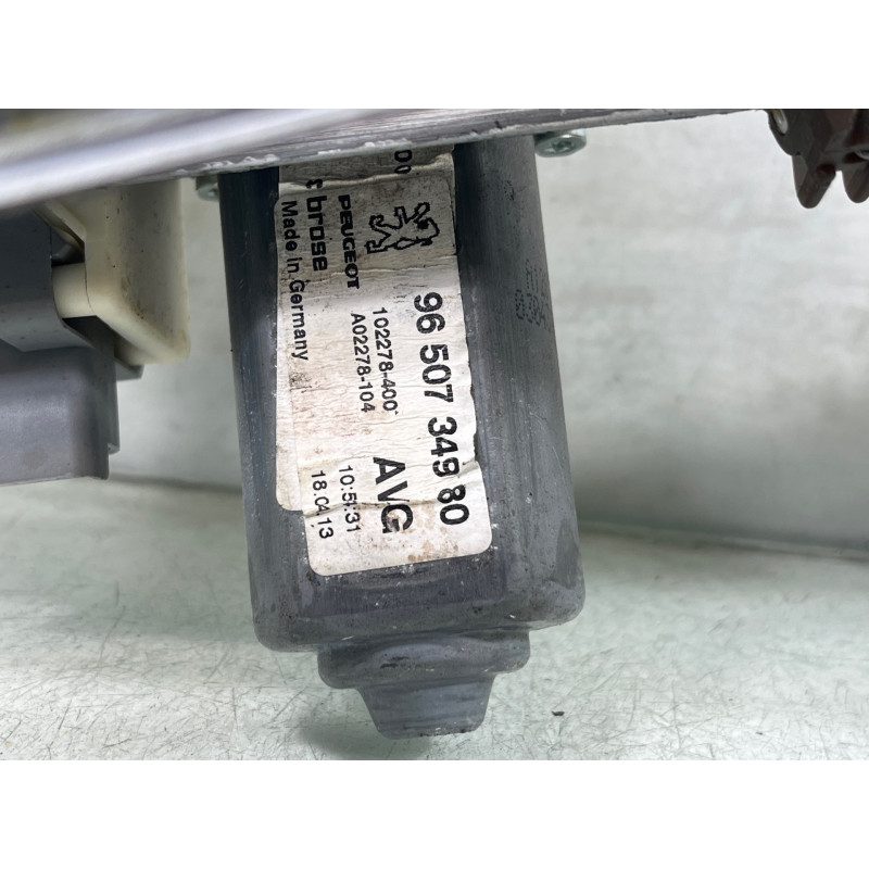 Leve vitre electrique avant gauche PEUGEOT 607 Photo n°4