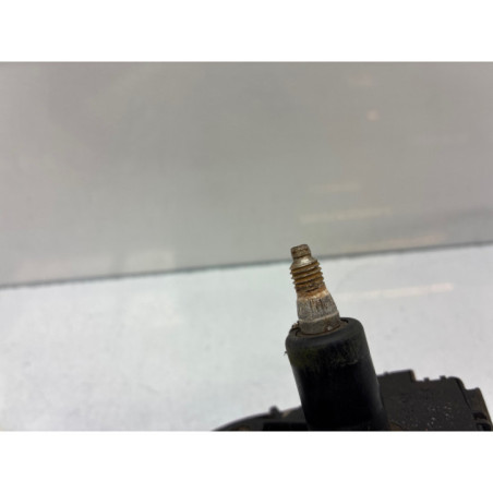 Mot. essuie glace arrière gauche MERCEDES VITO 639