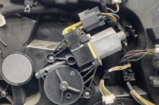 Leve vitre electrique avant gauche FORD FIESTA 6