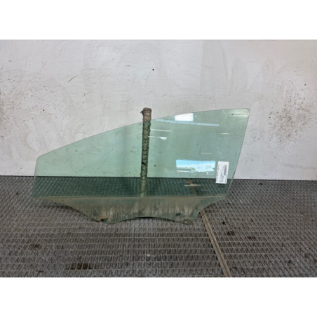 Vitre avant gauche SEAT LEON 2 Photo n°1