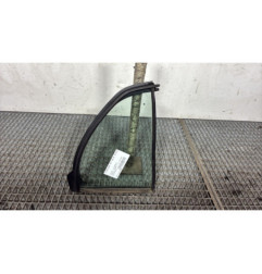 Custode arriere droit (porte) TOYOTA YARIS 2 Photo n°1