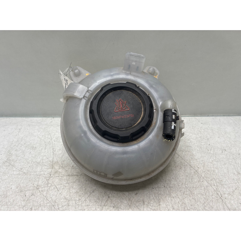 Vase d'expansion AUDI Q2 Photo n°1