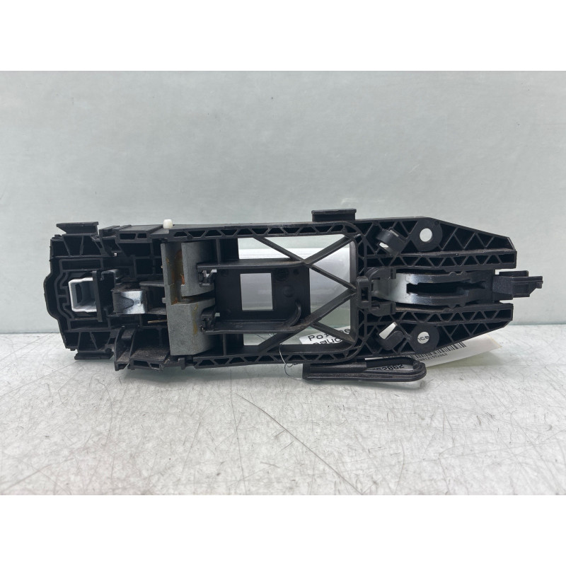 Poignee porte arriere gauche AUDI Q2 Photo n°1