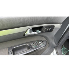 Custode avant droit VOLKSWAGEN TOURAN 1