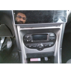 Custode avant droit (porte) PEUGEOT 307