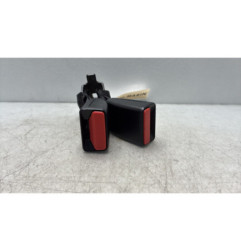 Attache ceinture arriere droit PEUGEOT 208 1 Photo n°1