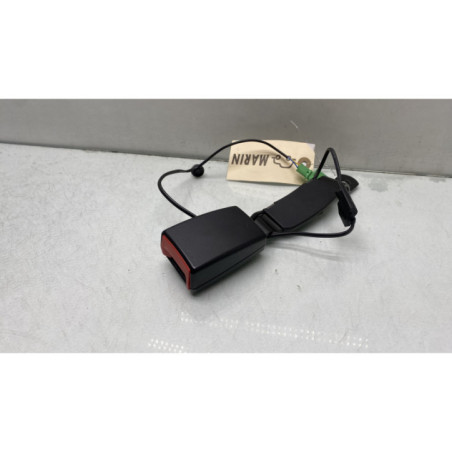 Attache ceinture avant gauche VOLKSWAGEN POLO 5 Photo n°1