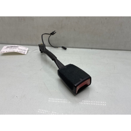 Attache ceinture avant droit VOLKSWAGEN GOLF 5 Photo n°1