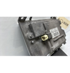 Ecran GPS PEUGEOT 208 1