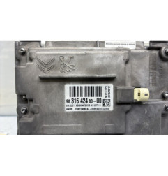 Ecran GPS PEUGEOT 208 1