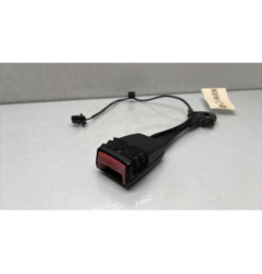 Attache ceinture avant gauche AUDI A4 3 Photo n°1