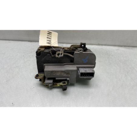 Serrure avant droit PEUGEOT 206