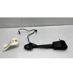 Attache ceinture avant droit AUDI A4 3 Photo n°1