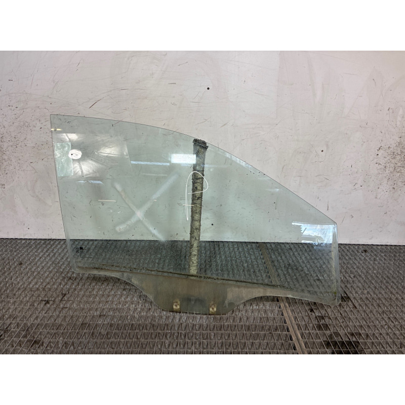 Vitre avant droit HYUNDAI GETZ Photo n°2