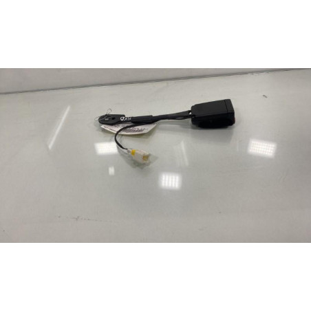 Attache ceinture avant droit PEUGEOT 508 1 SW Photo n°1