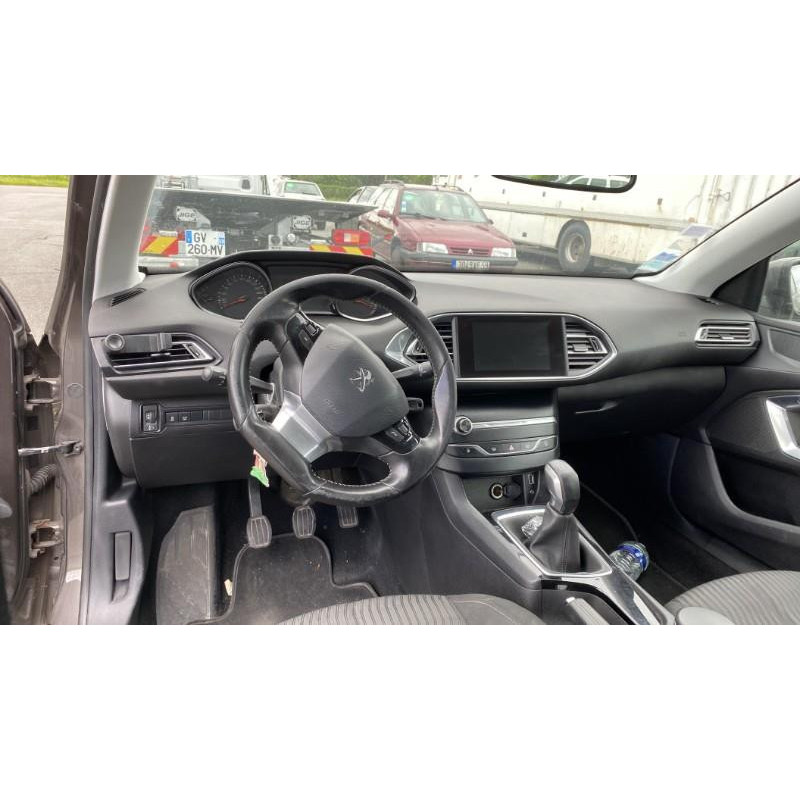 Air bag conducteur PEUGEOT 308 2 Photo n°9