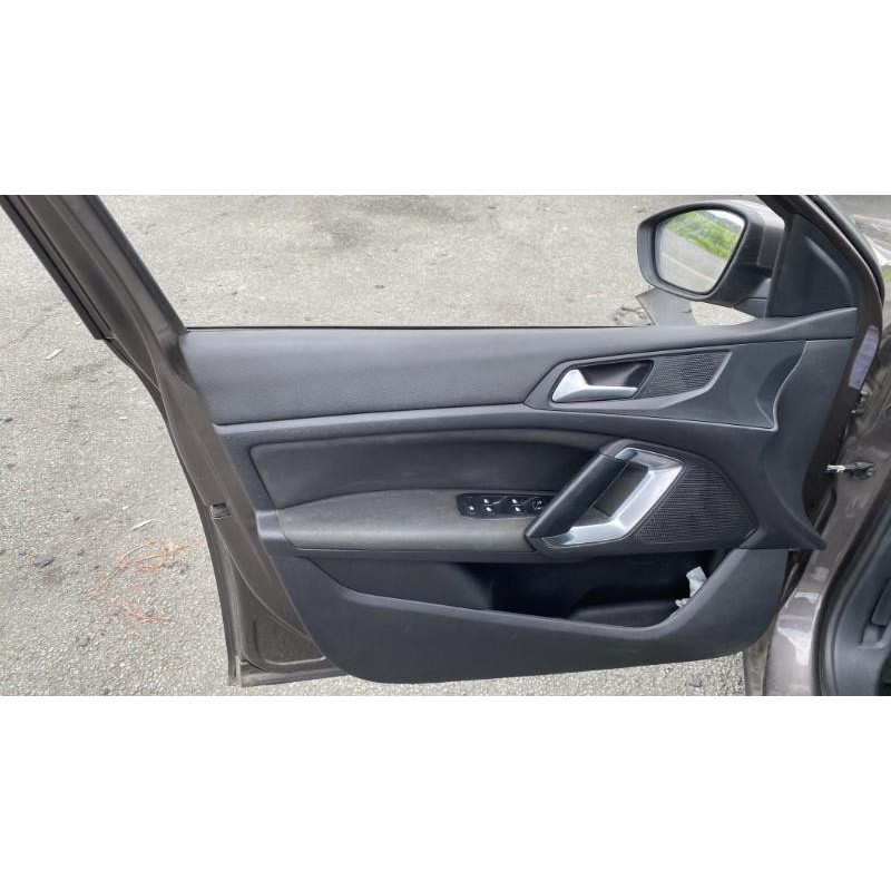 Air bag conducteur PEUGEOT 308 2 Photo n°12