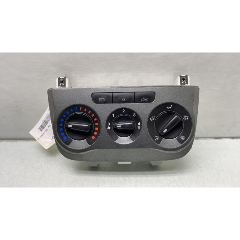 Commande chauffage FIAT GRANDE PUNTO Photo n°2