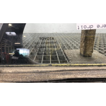 Custode arriere droit (porte) TOYOTA AVENSIS 3 Photo n°1