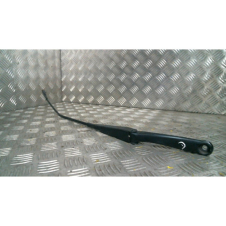 Bras essuie glace avant droit FIAT GRANDE PUNTO Photo n°1