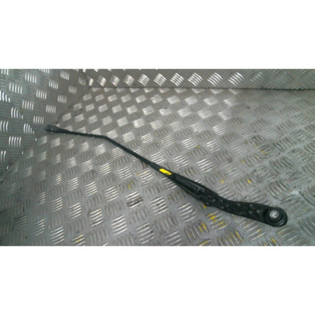 Bras essuie glace avant droit FIAT GRANDE PUNTO