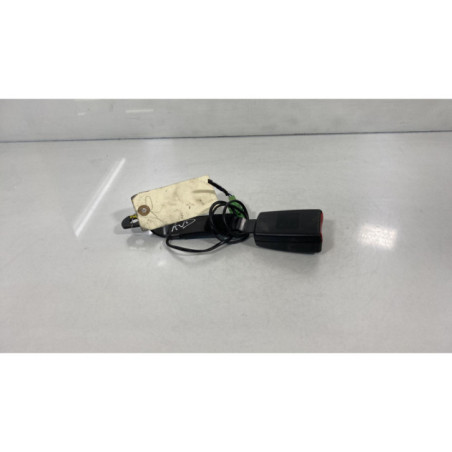Attache ceinture avant droit VOLKSWAGEN POLO 5 Photo n°1