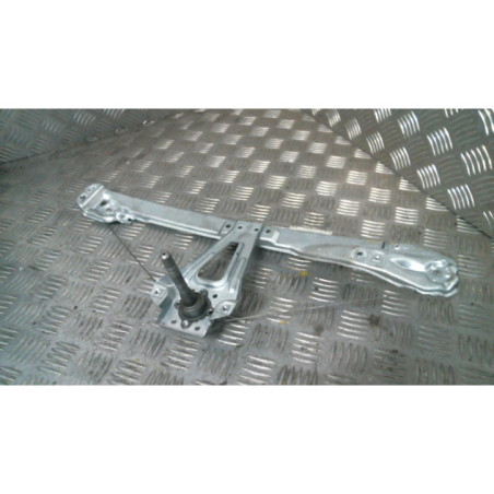 Leve vitre mecanique arriere droit RENAULT CLIO 3