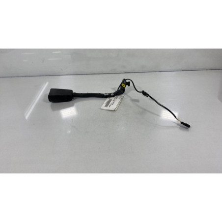 Attache ceinture avant droit VOLKSWAGEN GOLF PLUS